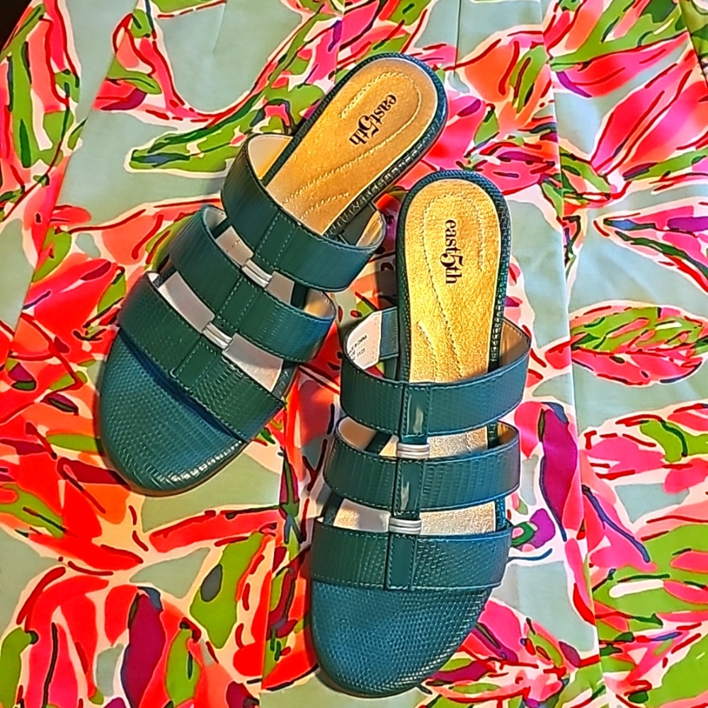 COPY - NWOT East 5th Elsie Croco Sandal in Teal